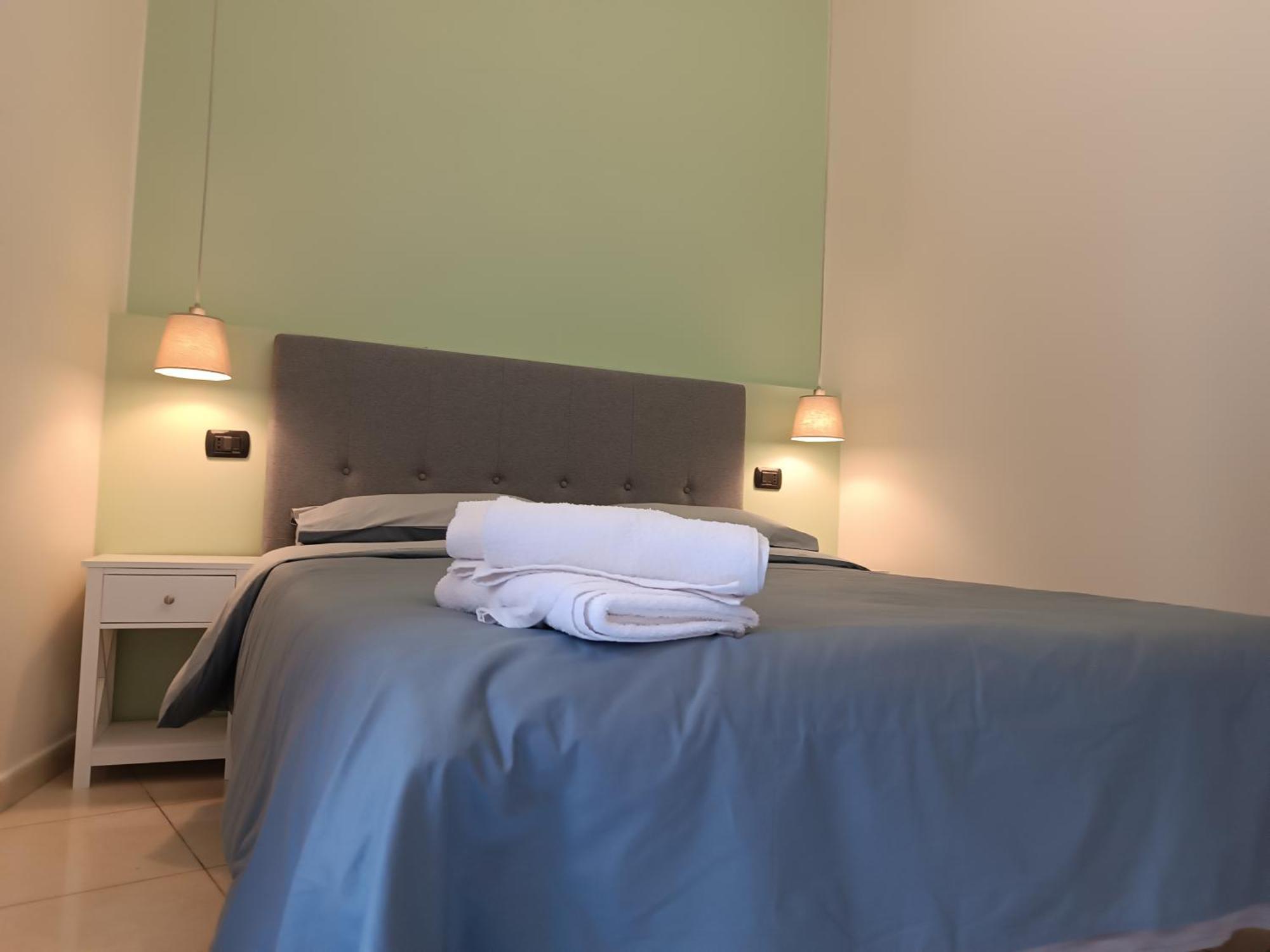 Residenza Geri - Suite And Home Napoli Centro Экстерьер фото