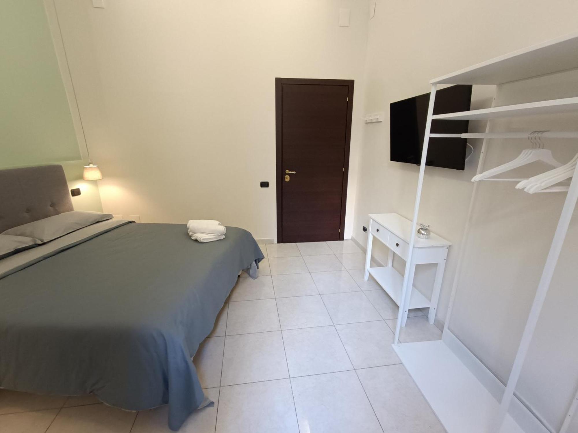 Residenza Geri - Suite And Home Napoli Centro Экстерьер фото