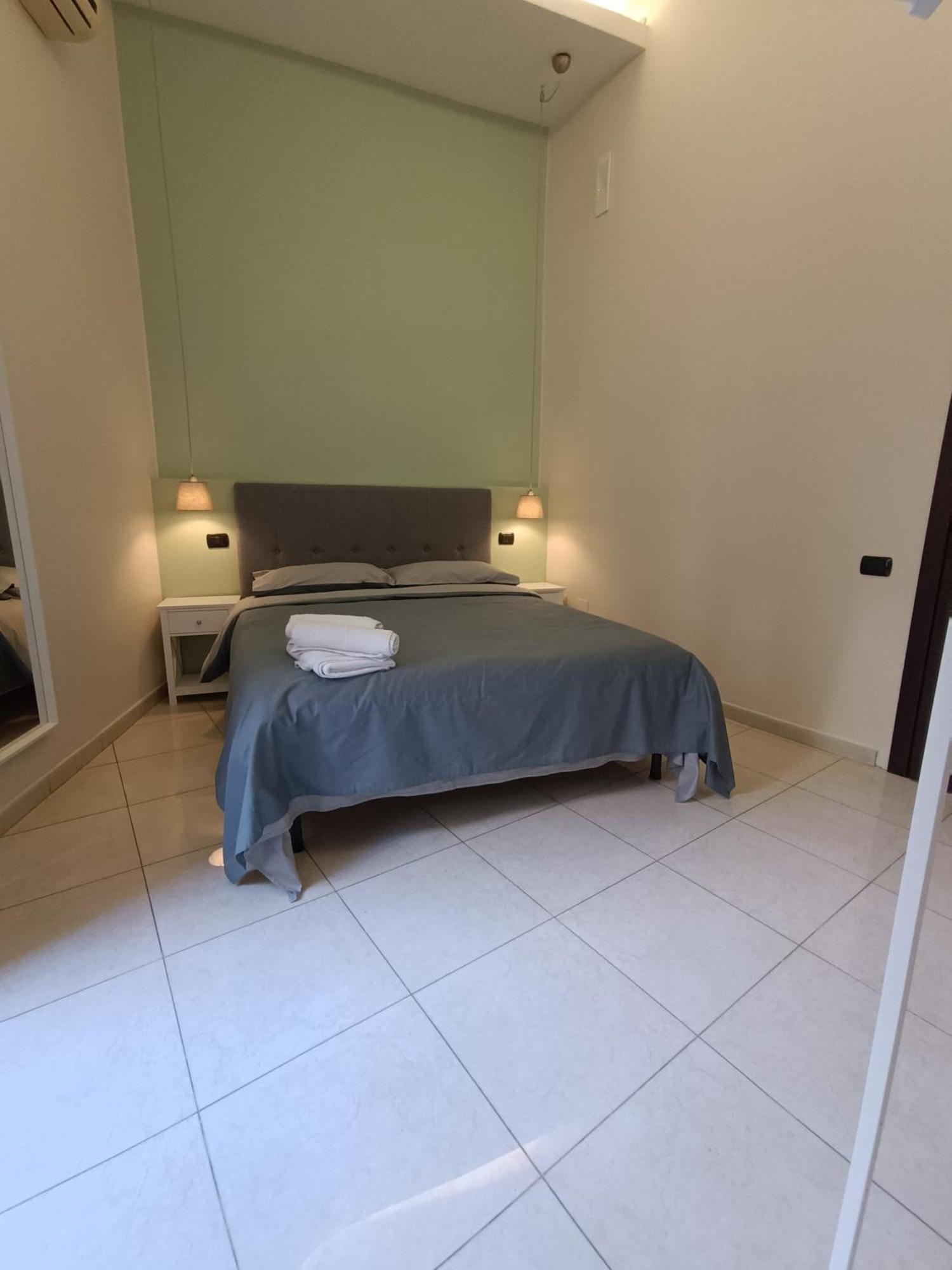Residenza Geri - Suite And Home Napoli Centro Экстерьер фото