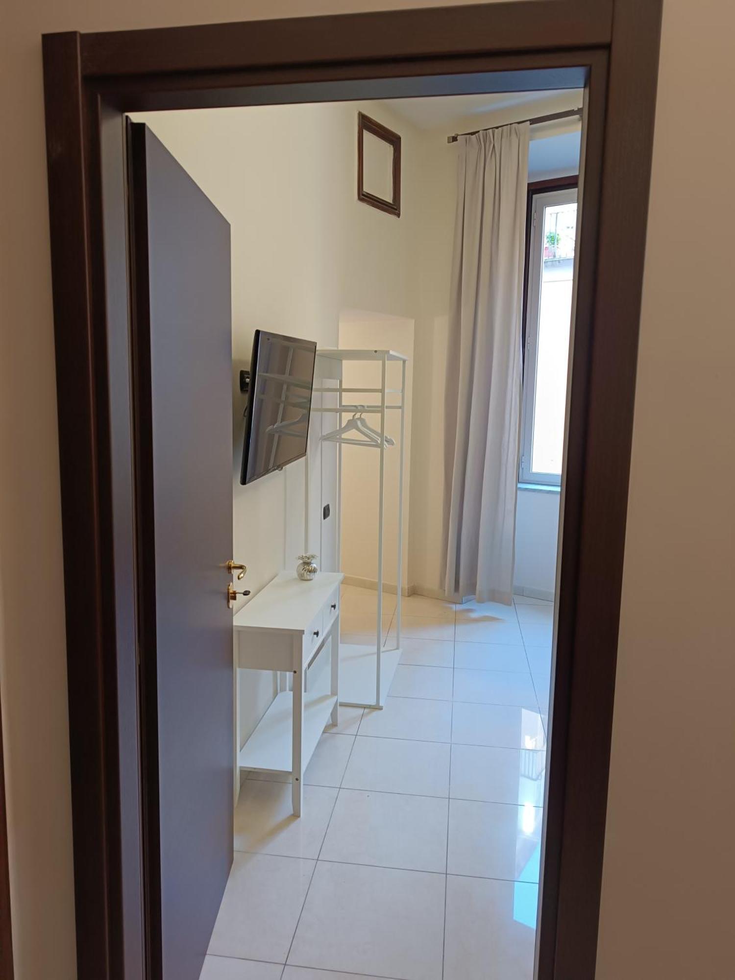 Residenza Geri - Suite And Home Napoli Centro Экстерьер фото